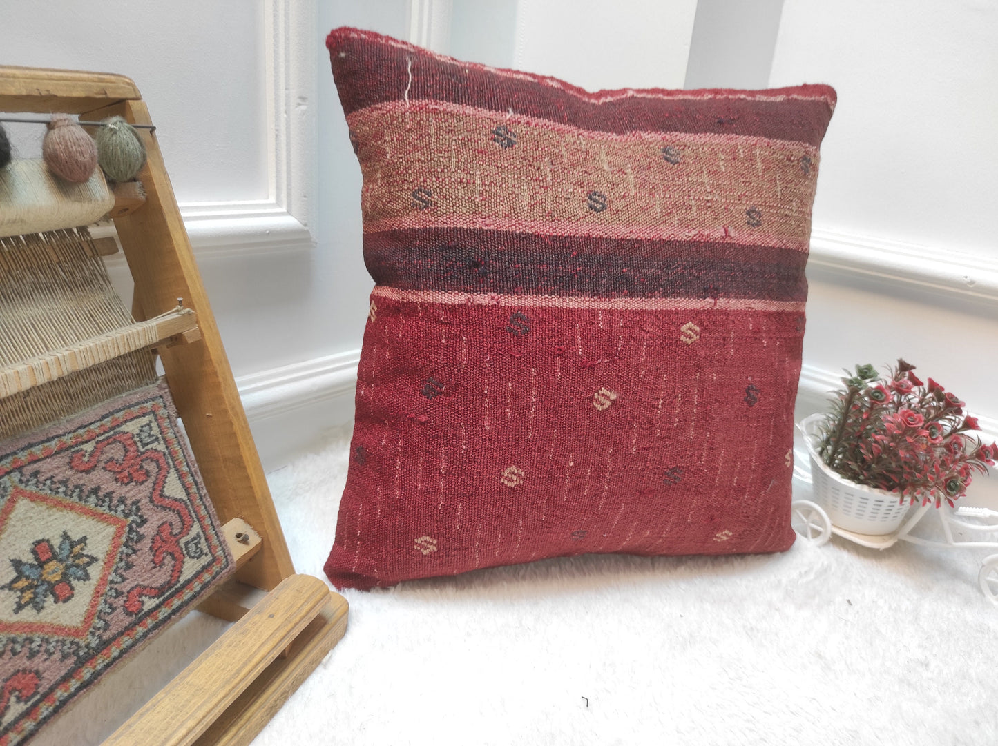 Handmade Kilim Pillow Cover: Upcycled Organic Wool, 16x16