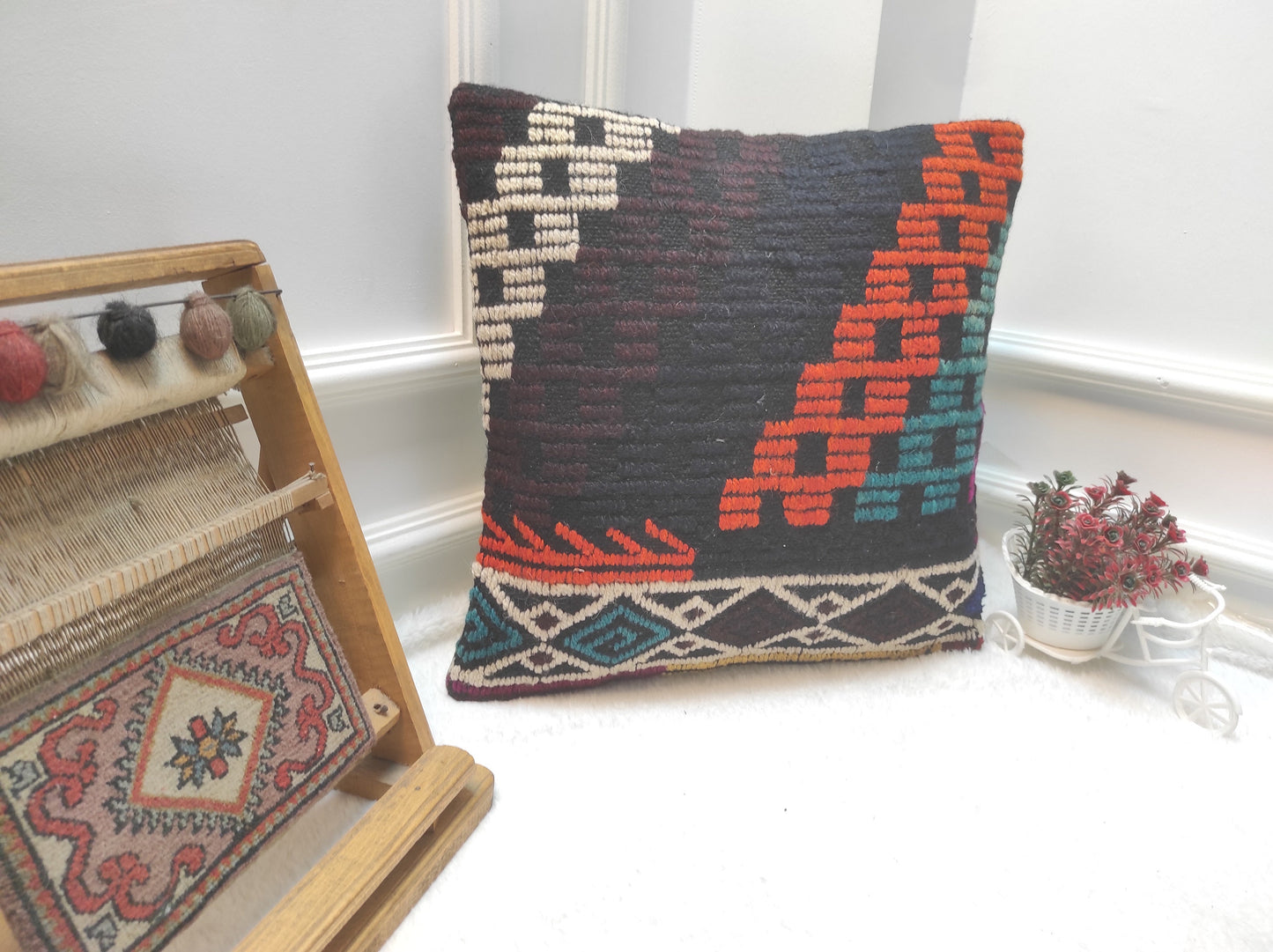 Handmade Kilim Pillow Cover: Upcycled Woven Rug, Geometric Design (18x18 inc)