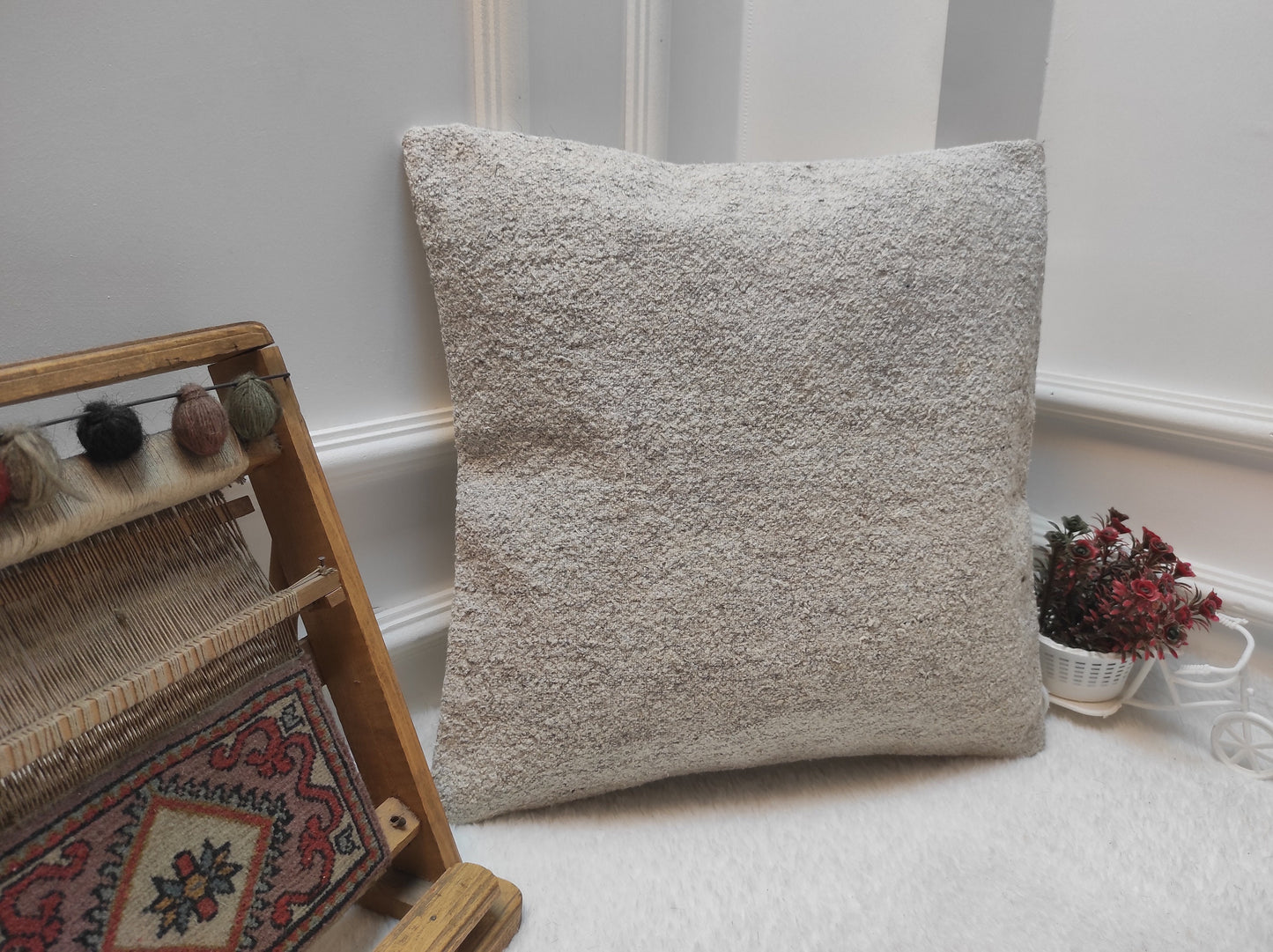Handmade White Kilim Pillow Cover: Upcycled Turkish Rug, 18x18