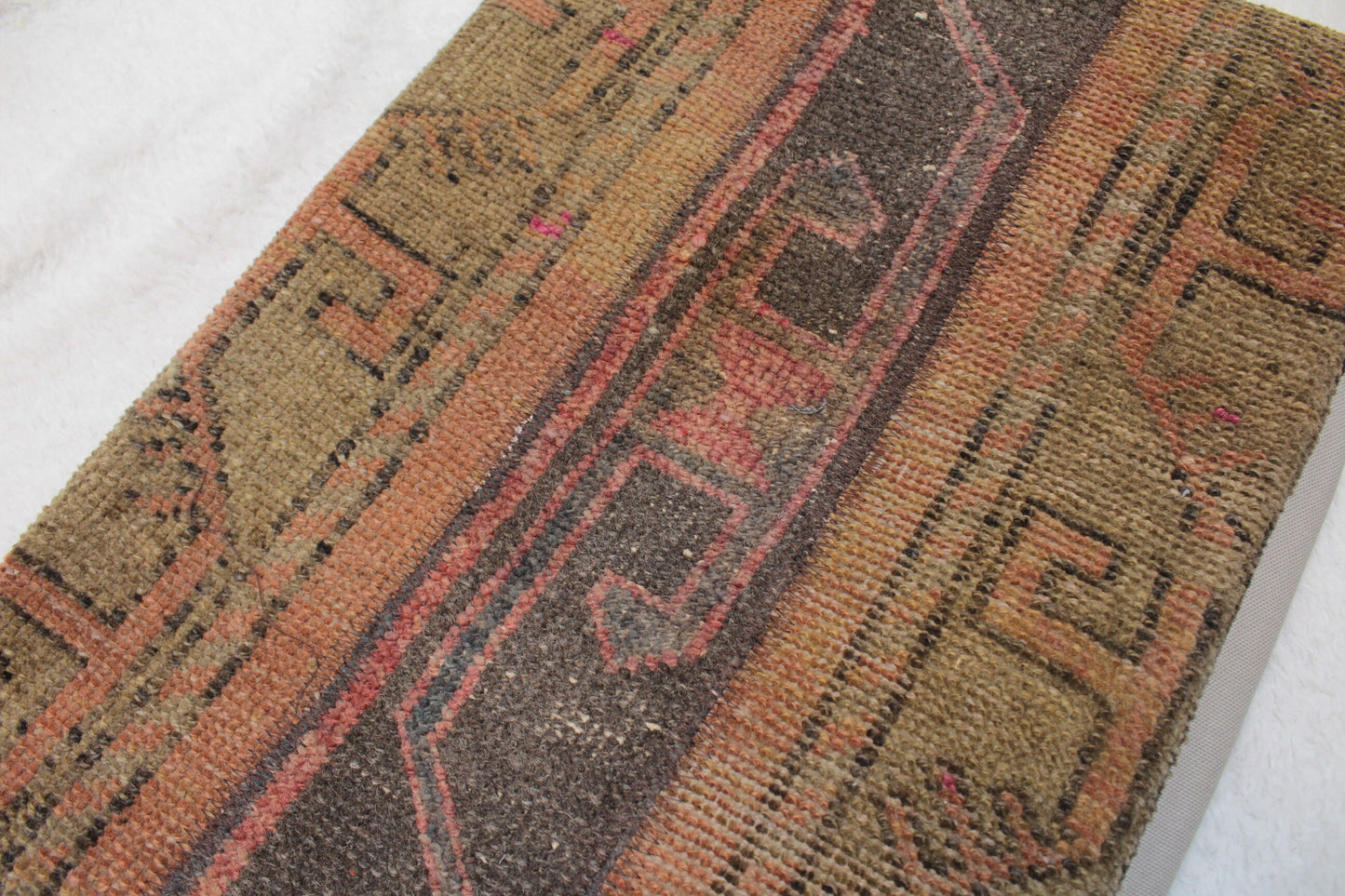 Vintage Turkish Rug Pillow: Handmade Boho Cushion Cover (16x24 inc)