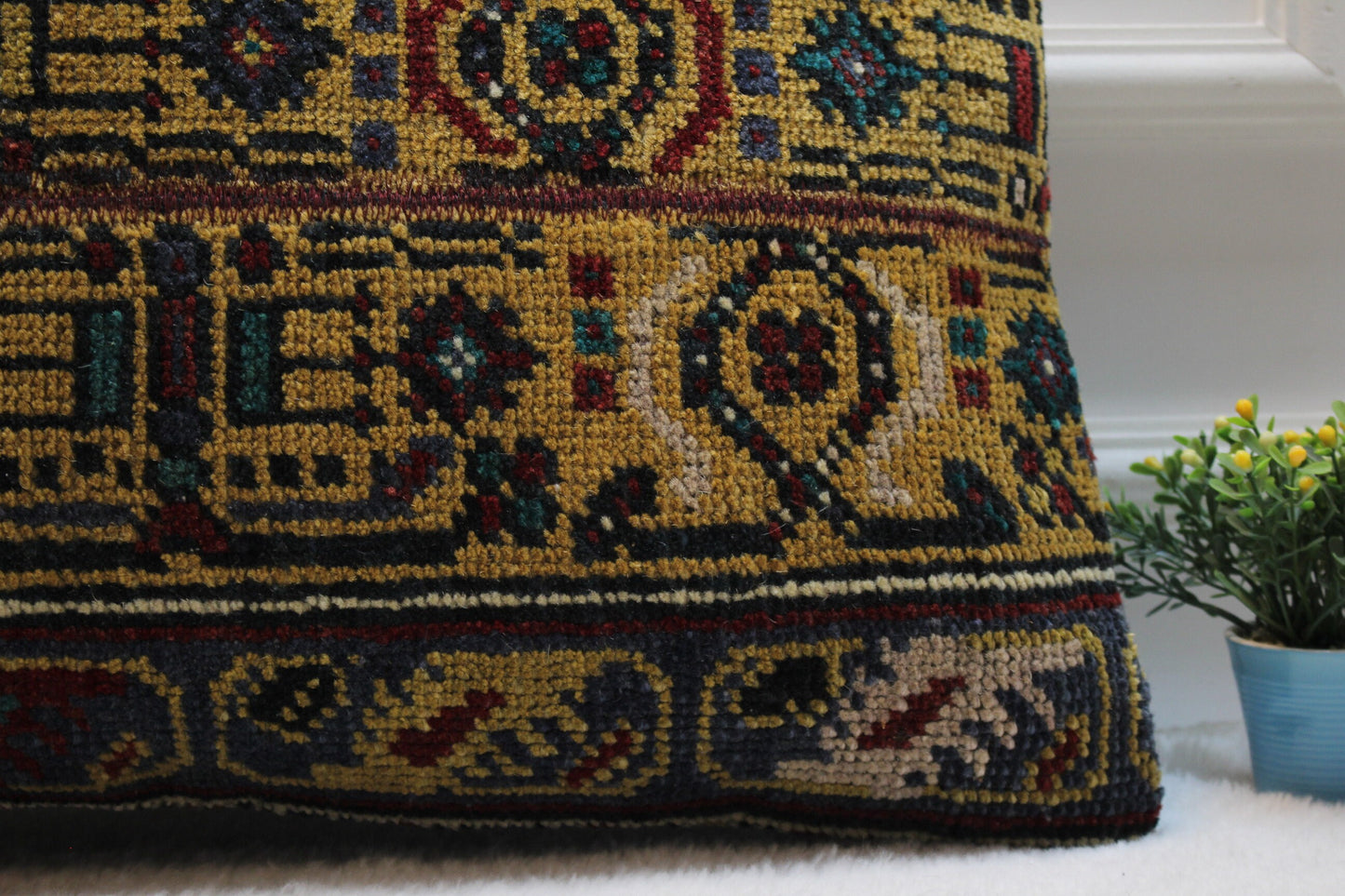 Handmade Lumbar Kilim Pillow Cover: Vintage Turkish Rug, 16x24 inc