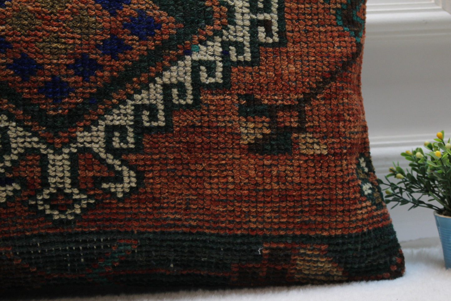 Vintage Turkish Rug Pillow Cover: Handmade Kilim Lumbar Pillow (16x24 in)