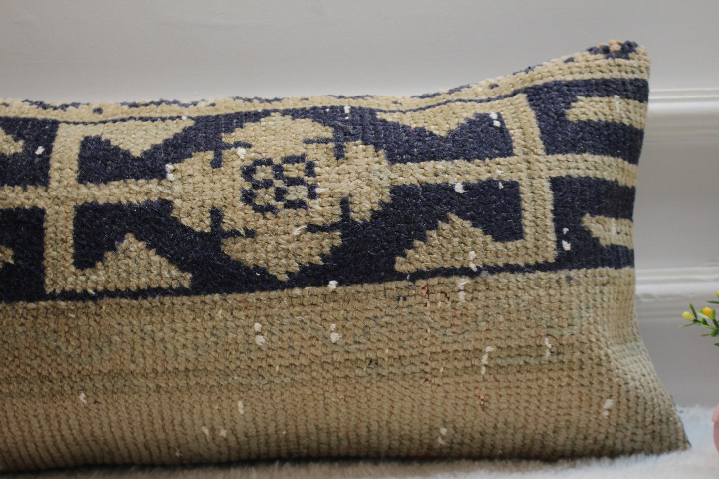 Vintage Turkish Rug Lumbar Pillow Cover: Handmade Wool Kilim (12x24 in)