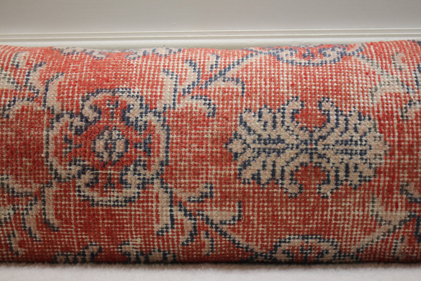 Floral Turkish Rug Lumbar Pillow Cover: Vintage Wool Pillow Case (12x36 in)