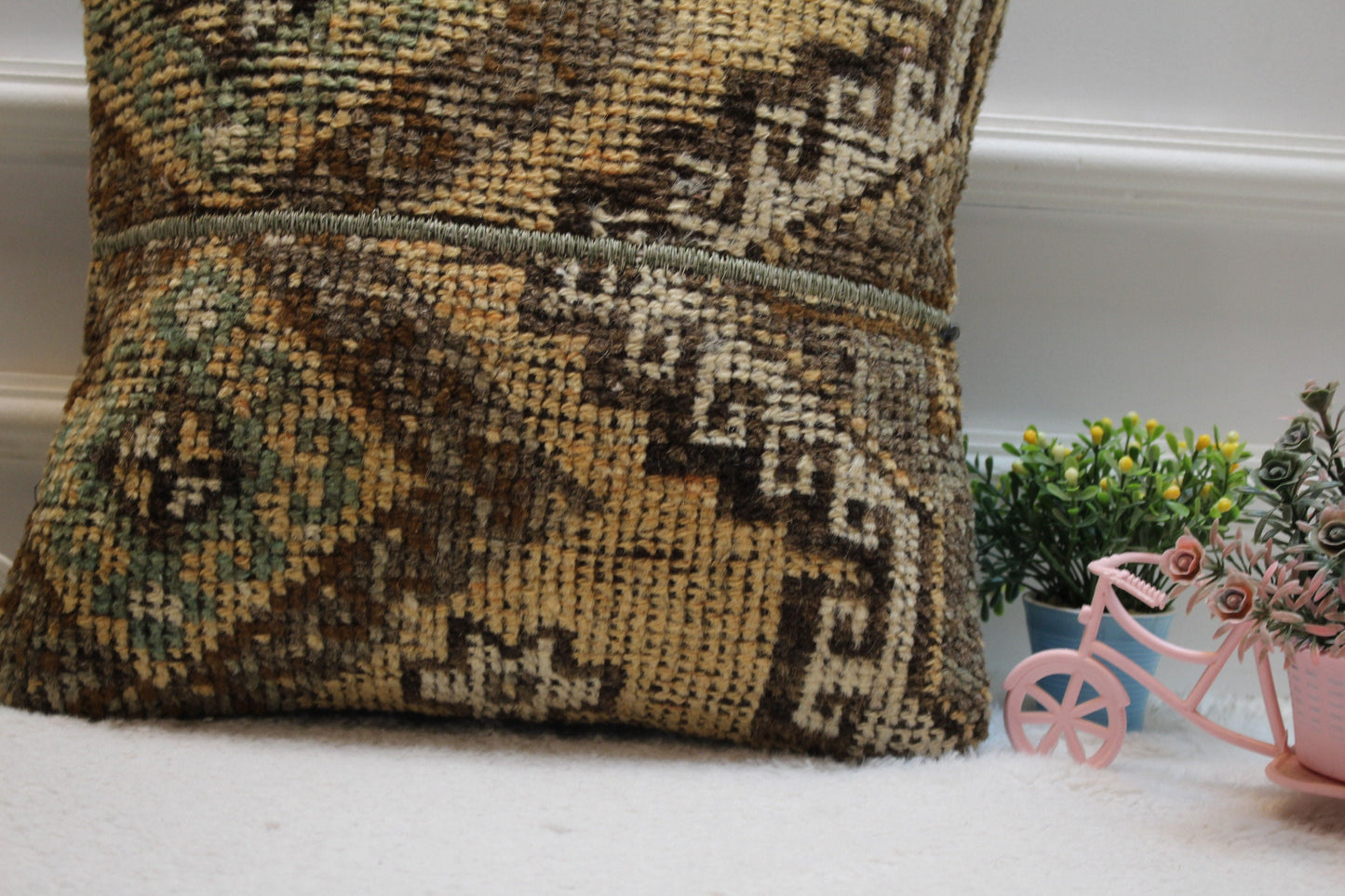 Handmade Turkish Rug Pillow Cover: Brown Organic Wool, 16x16 inc