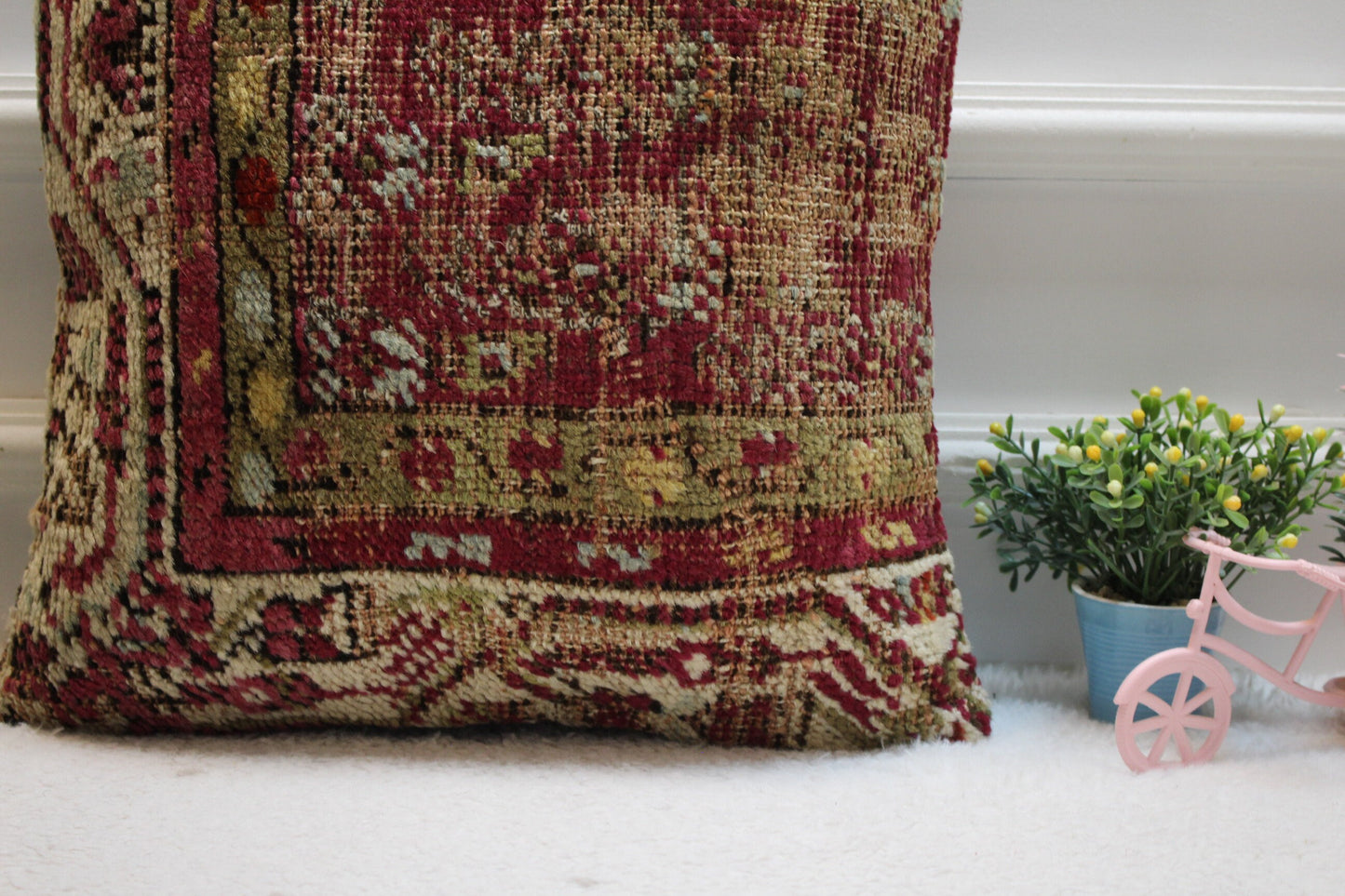 Red Vintage Turkish Rug Pillow Cover: Handmade Wool Kilim, 16x16