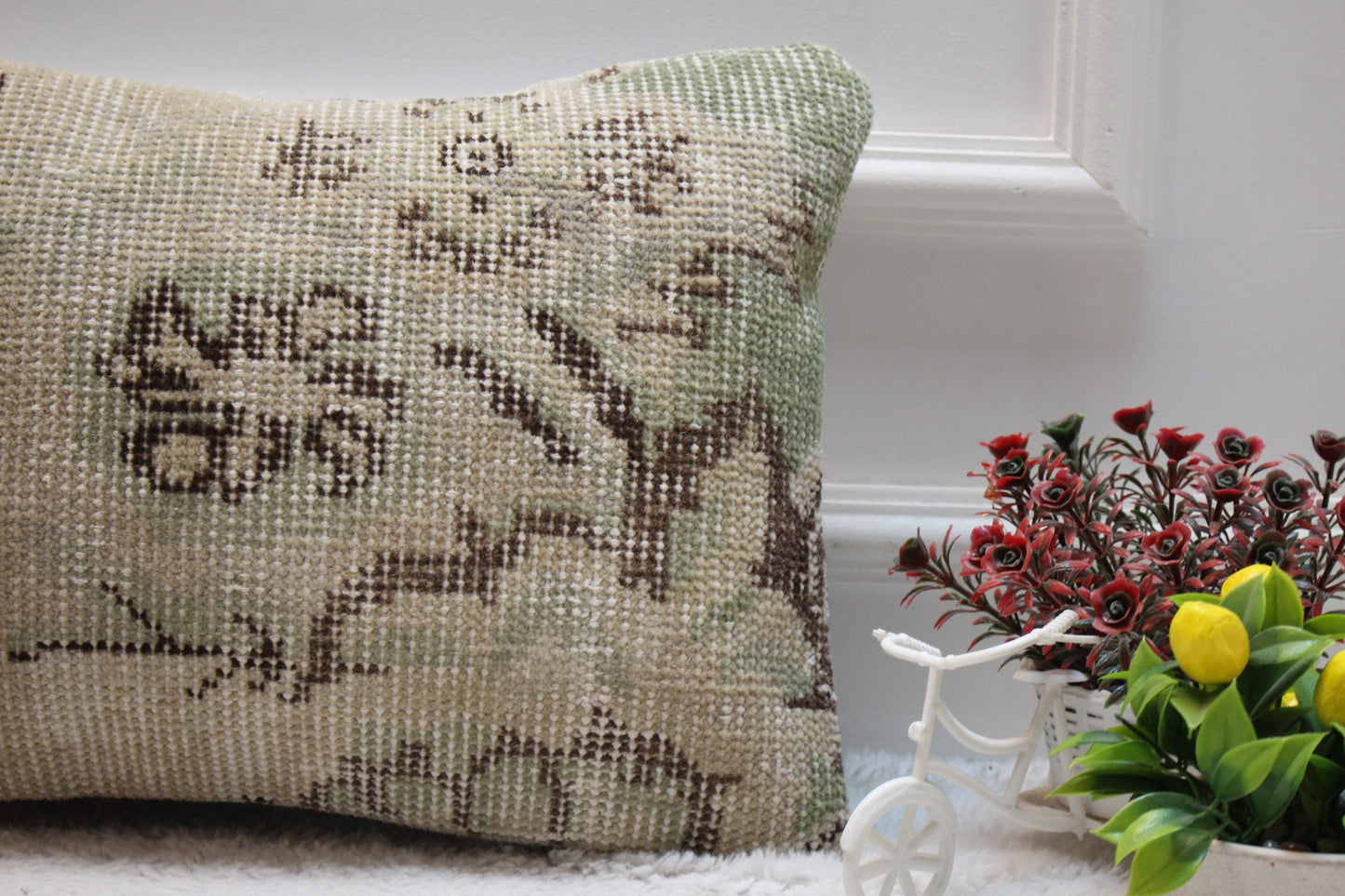 Vintage Turkish Rug Lumbar Pillow Cover: Beige Brown Wool, 12x20 inch