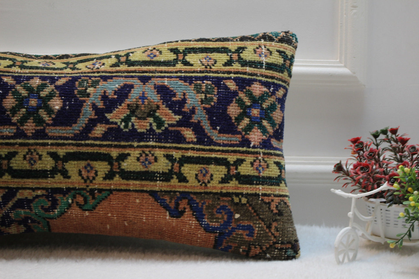 Handmade Kilim Lumbar Pillow Cover: Boho Woven Rug Pillow (12x24 in)