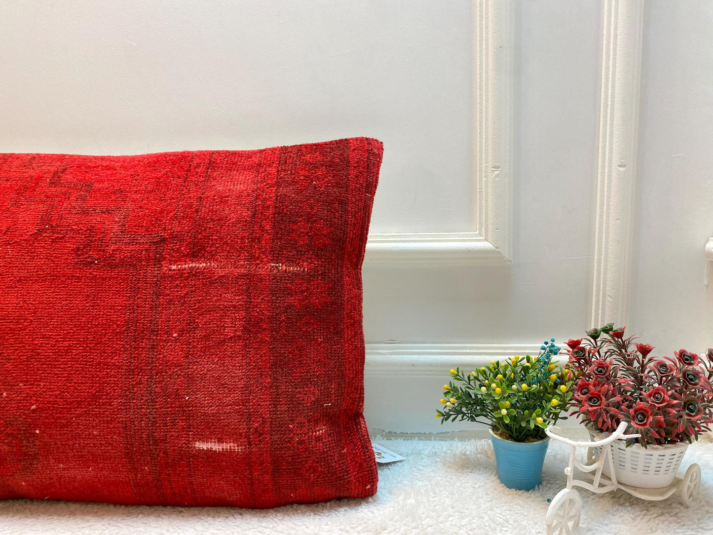 Red Kilim Pillow Cover: Organic Wool Lumbar Pillow (16x24 in)