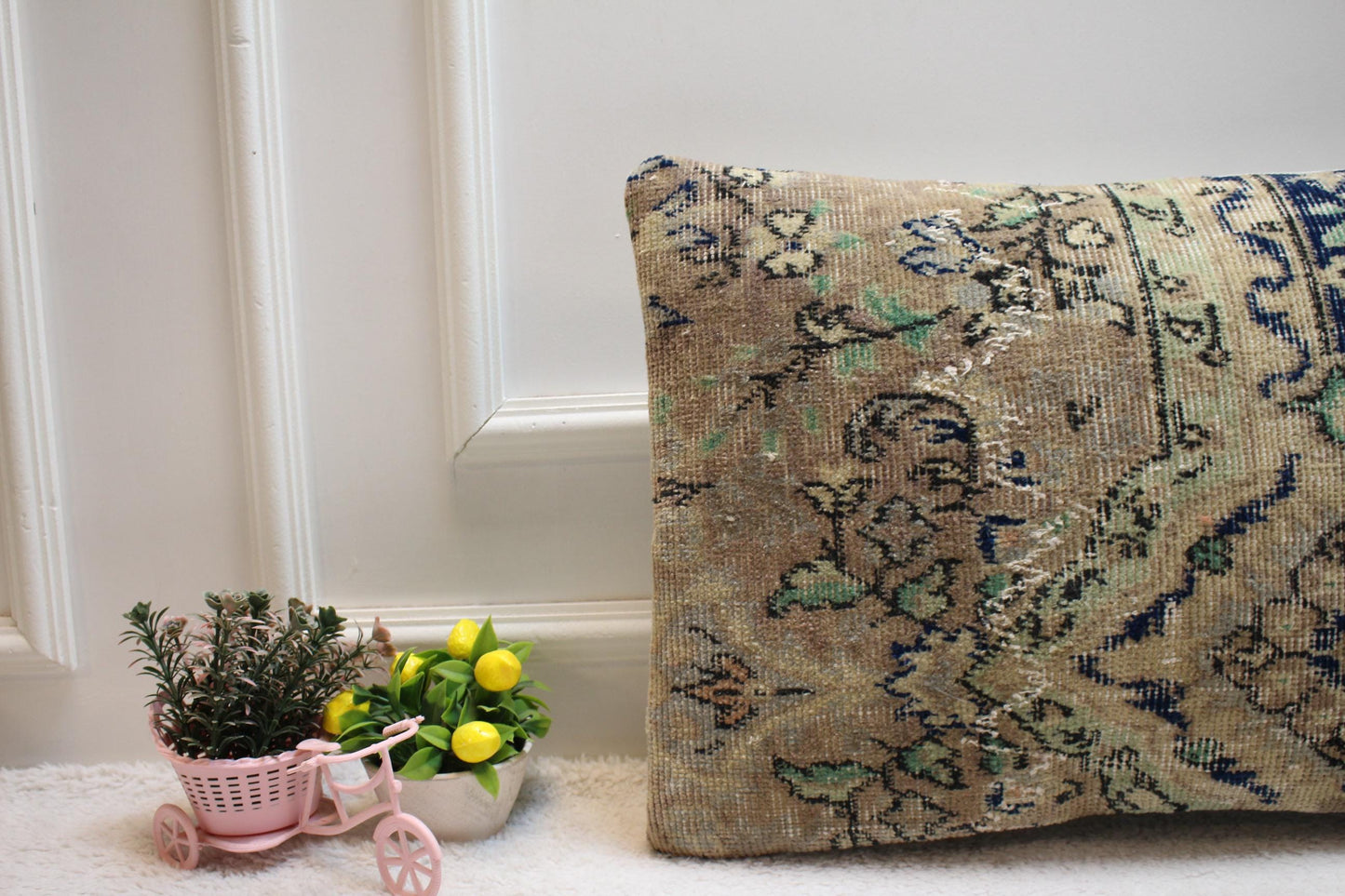 Handmade Kilim Lumbar Pillow Cover: Floral Woven Rug, 16x24 inch