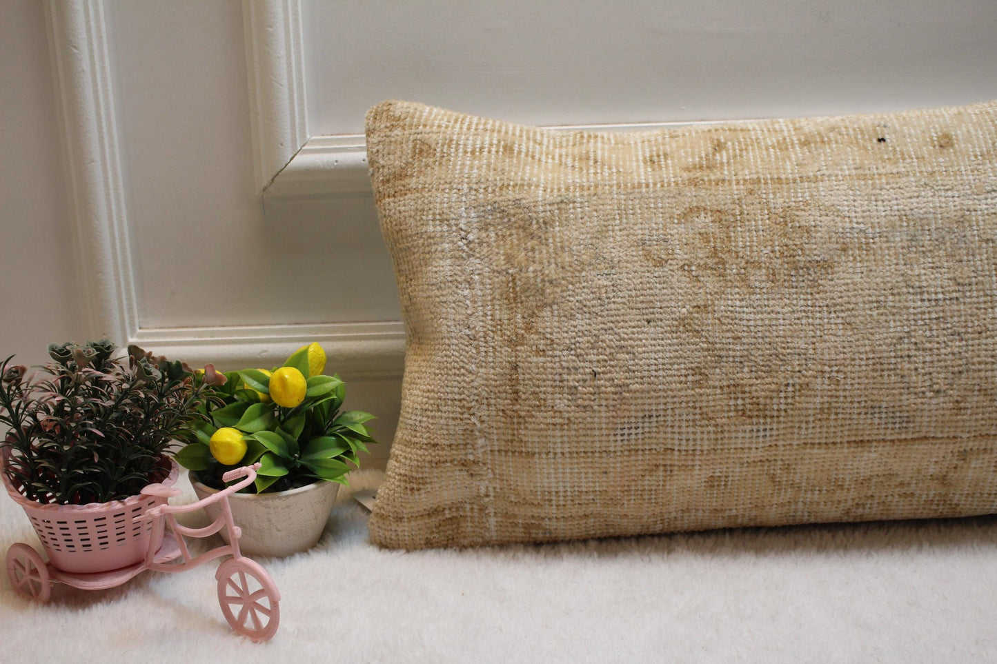 Beige Turkish Rug Lumbar Pillow Cover: Vintage Home Design (12x24in)