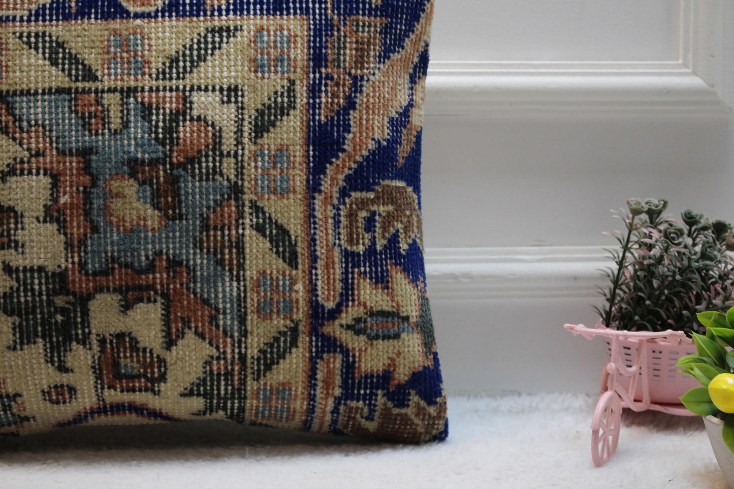 Blue Vintage Turkish Rug Pillow Cover: Boho Kilim Pillow (16x16 in)