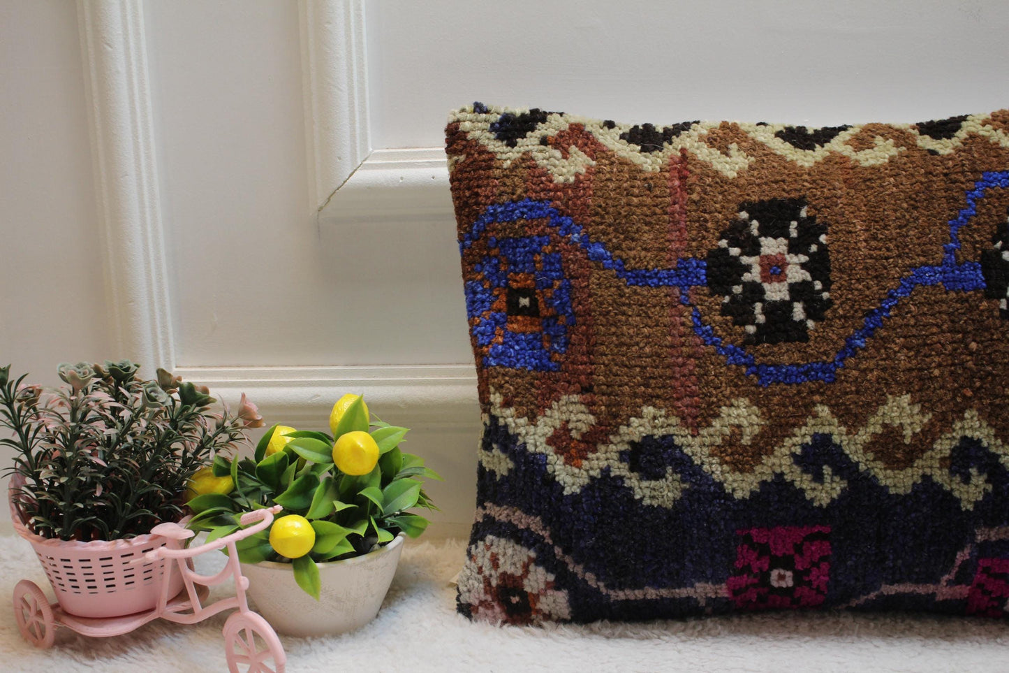 Handmade Brown Wool Lumbar Pillow Cover: Turkish Kilim Design (12x20 in)