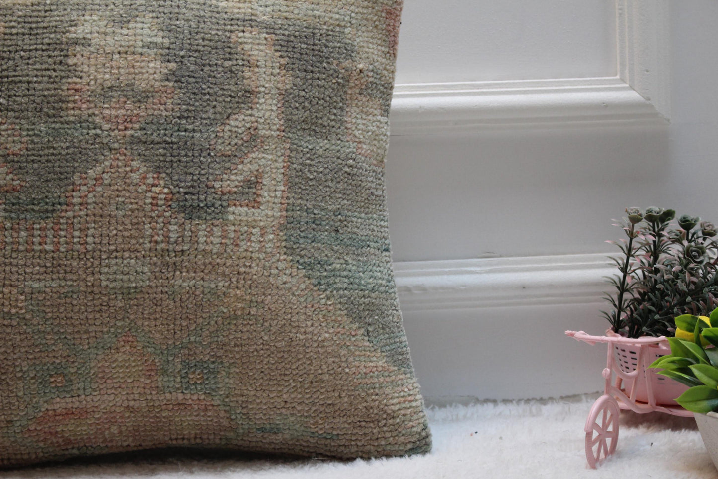 Handmade Kilim Pillow Cover: Upcycled Woven Rug, 16x16 inch