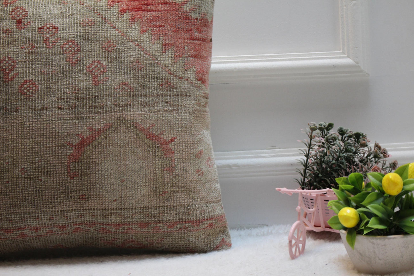Vintage Turkish Kilim Pillow Cover: Upcycled Woven Rug, 16x16 inch