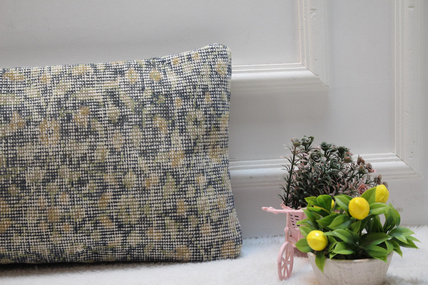 Floral Kilim Pillow Cover: Handmade Turkish Rug Lumbar Pillow (12x24 in)
