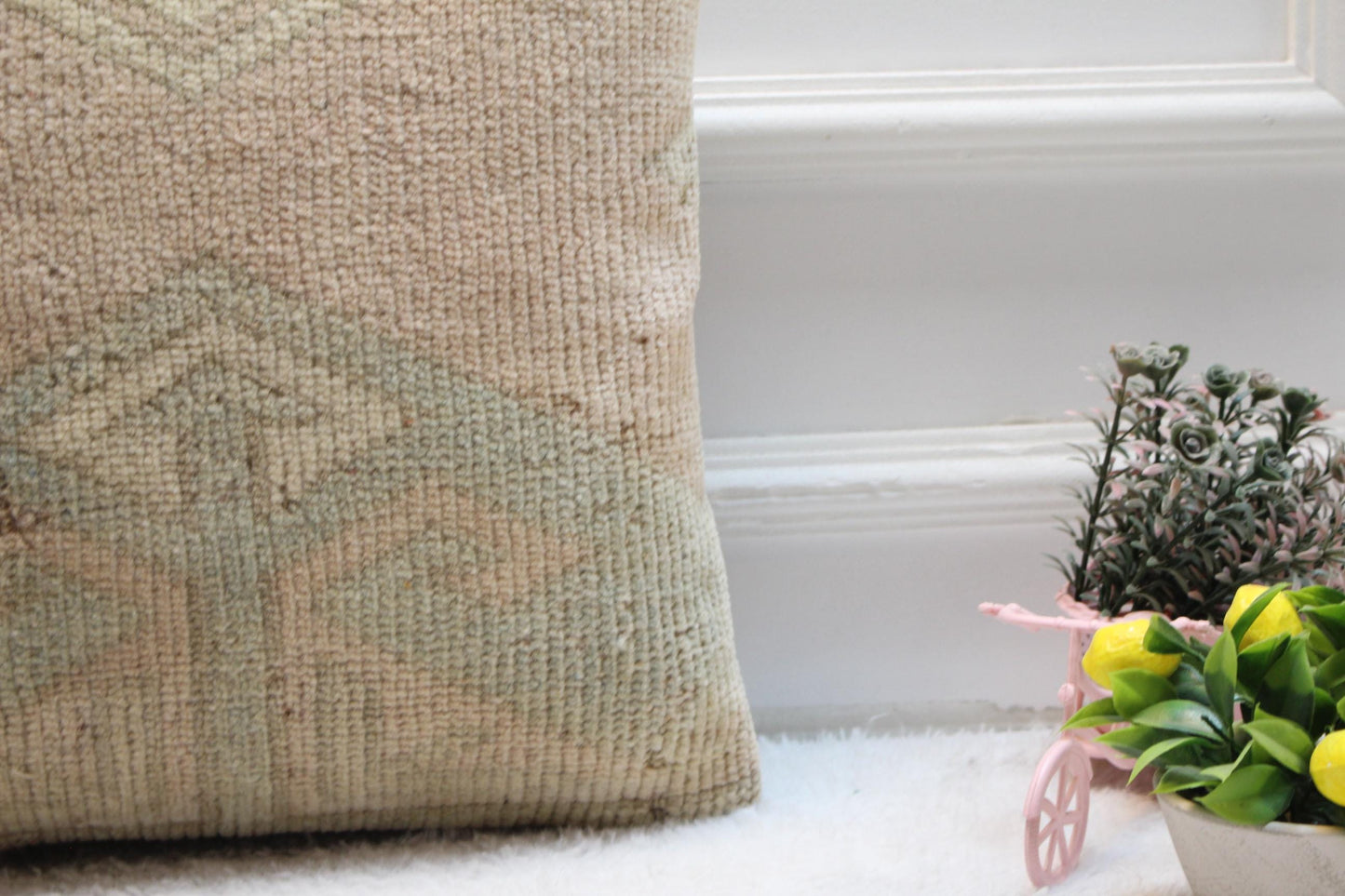Handmade Turkish Rug Pillow Cover: Upcycled Kilim, 16x16 inch