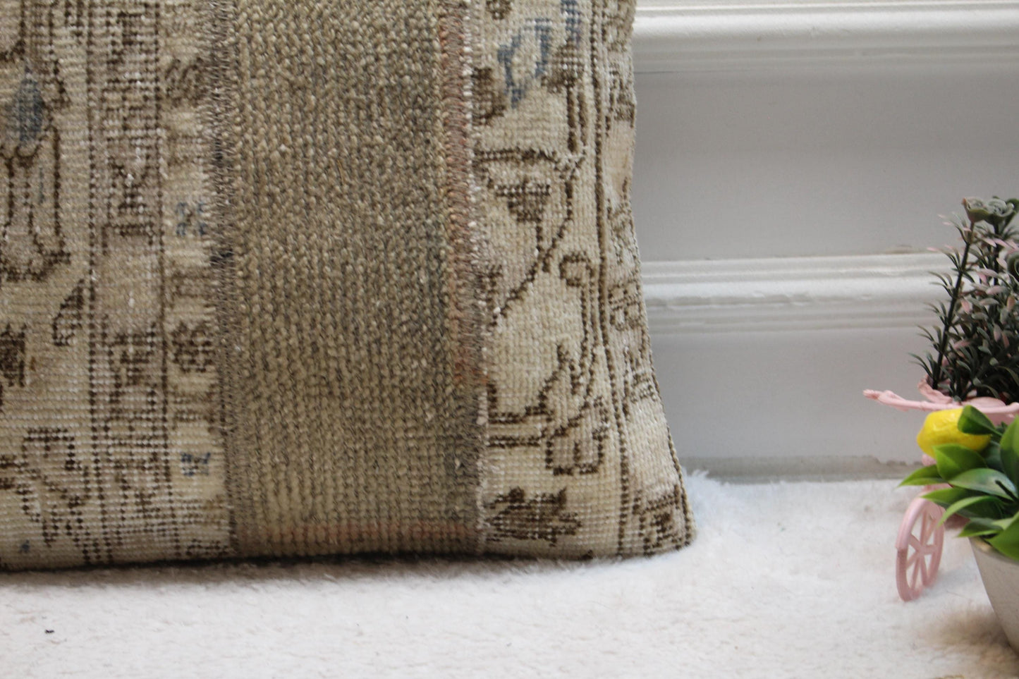 Patchwork Turkish Rug Pillow Cover: Bohemian Home Decor (16x16 inch)