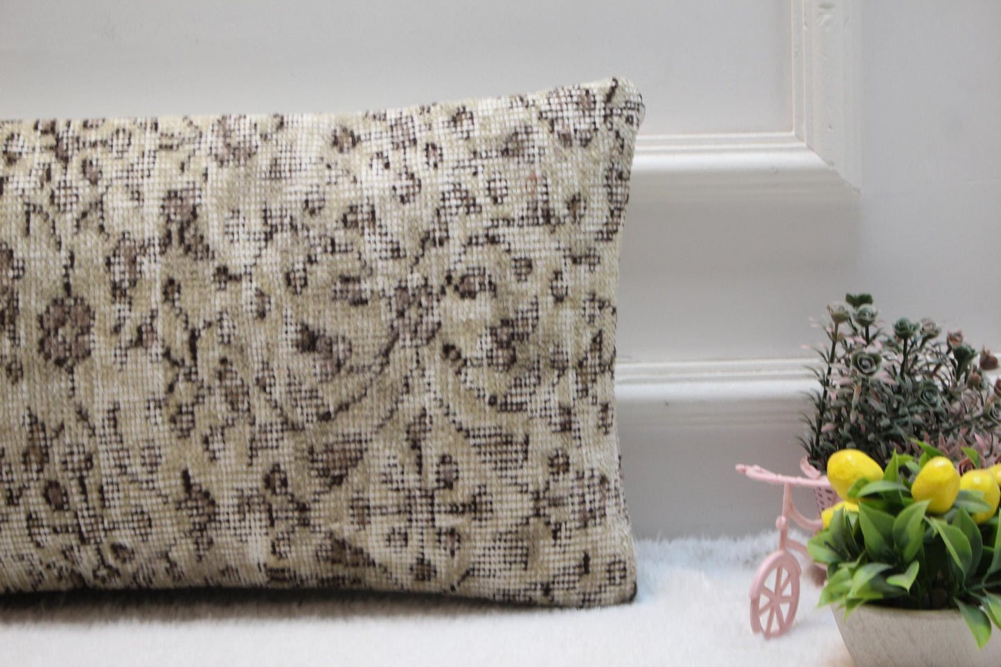 Handmade Turkish Kilim Lumbar Pillow Cover: Shabby Chic Decor (12x24)