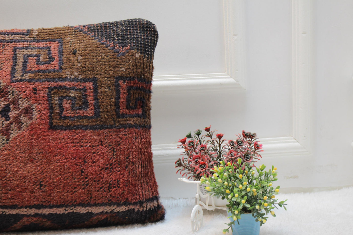 Handmade Turkish Rug Pillow Cover: Geometric Wool Lumbar Pillow (16x24 in)