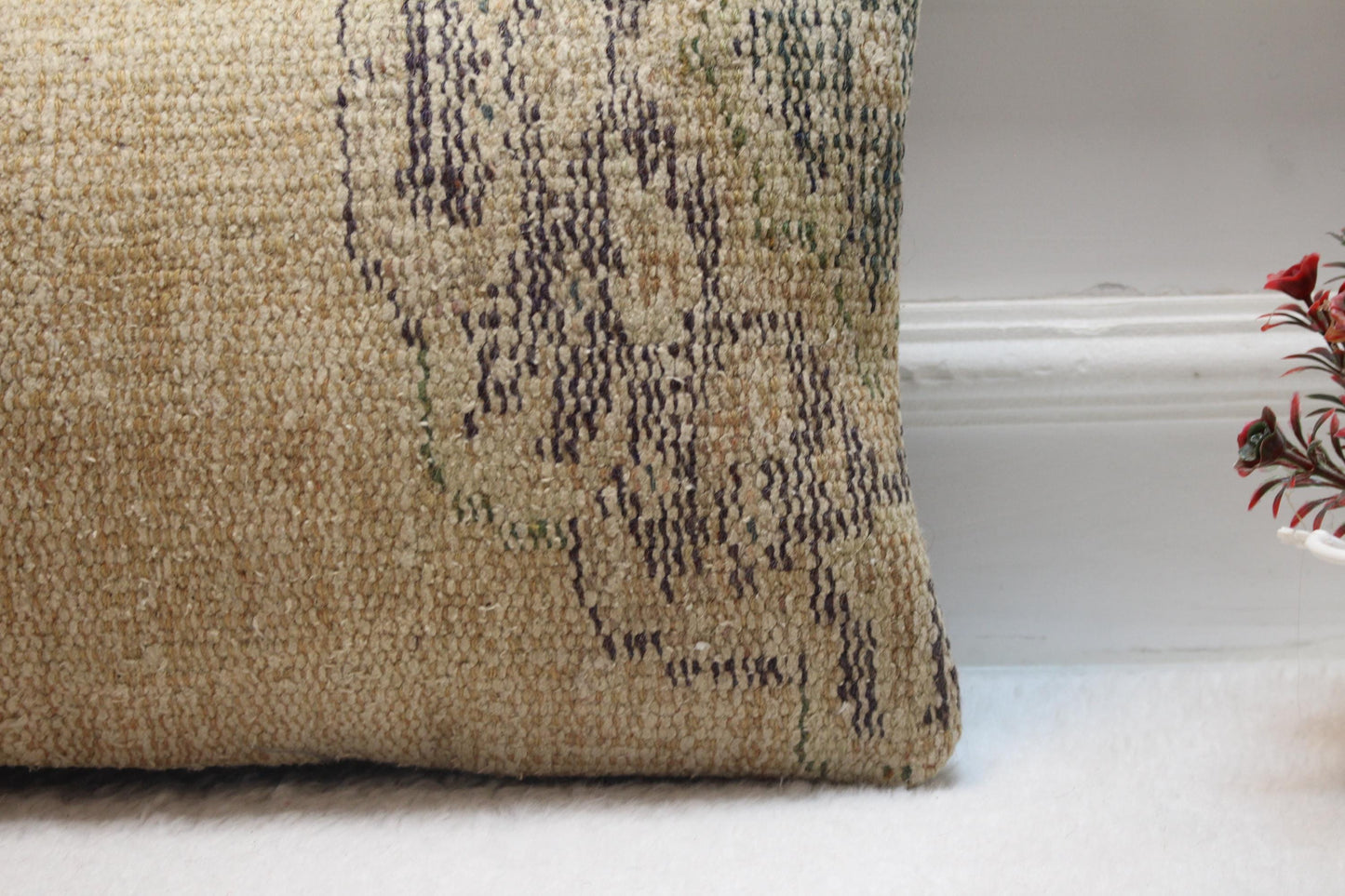 Handmade Beige Turkish Rug Pillow Cover: Boho Lumbar Pillow (12x20 in)