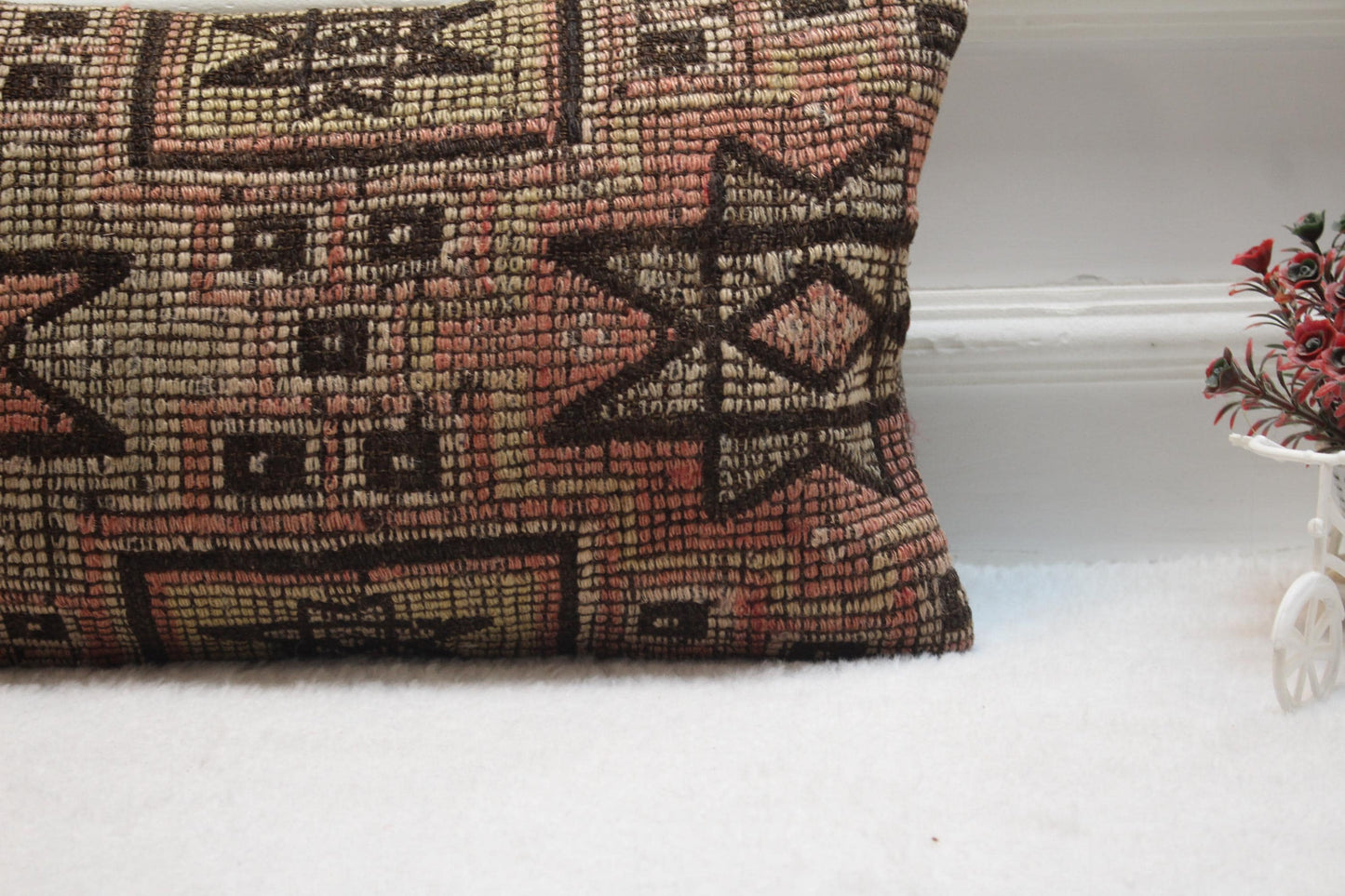 Handmade Turkish Kilim Pillow Cover: Organic Wool Lumbar Cushion (12x20 in)