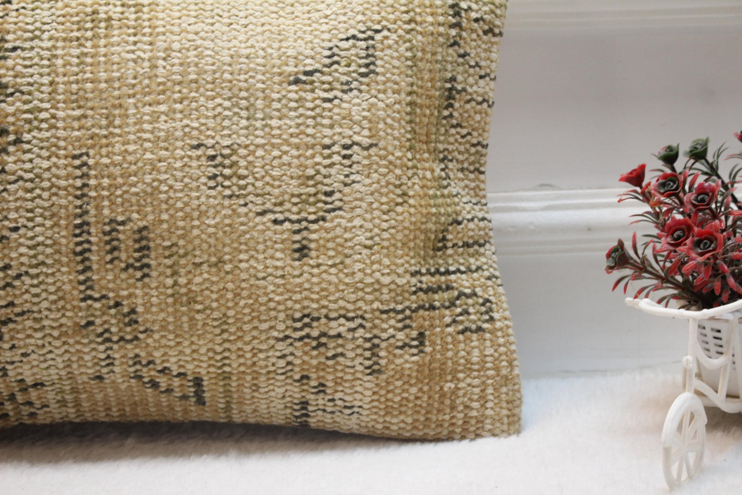 Handmade Kilim Lumbar Pillow Cover: Upcycled Wool Rug, 12x20 inch