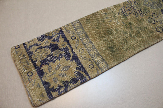 Vintage Turkish Rug Runner: Handmade Wool Anatolian Carpet