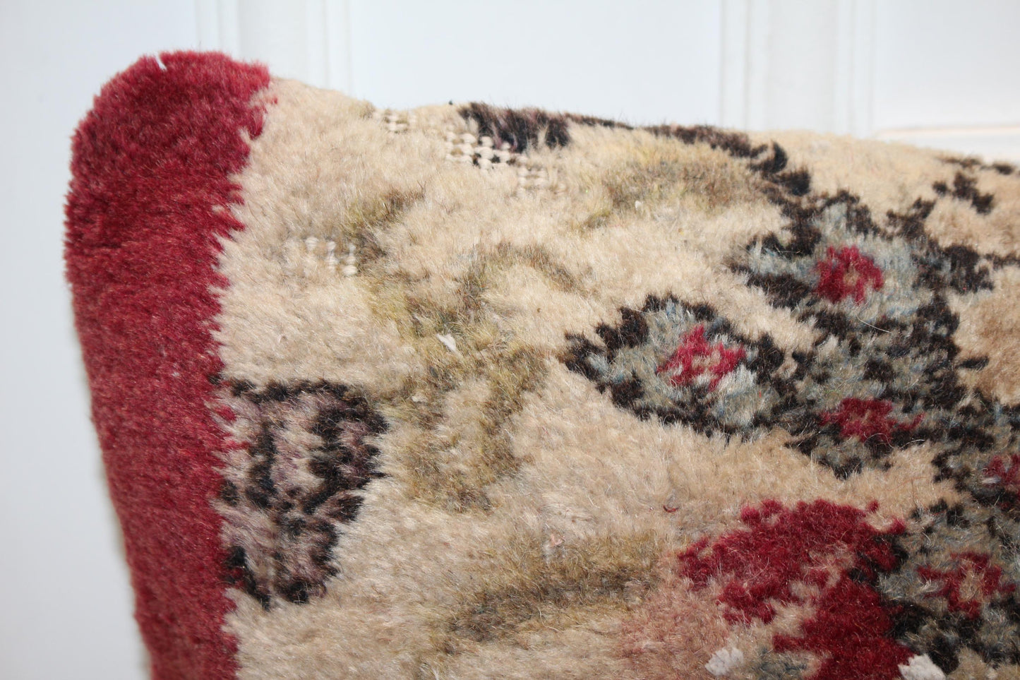 Floral Kilim Lumbar Pillow Cover – Cream & Red Vintage Turkish Rug (12x48)