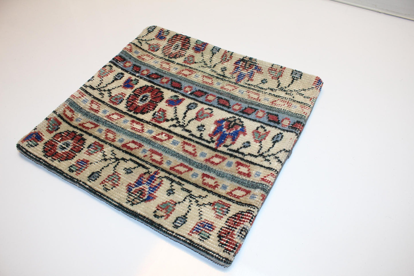 Floral Band Kilim Pillow – Vintage Folk Pattern 16x16 inch