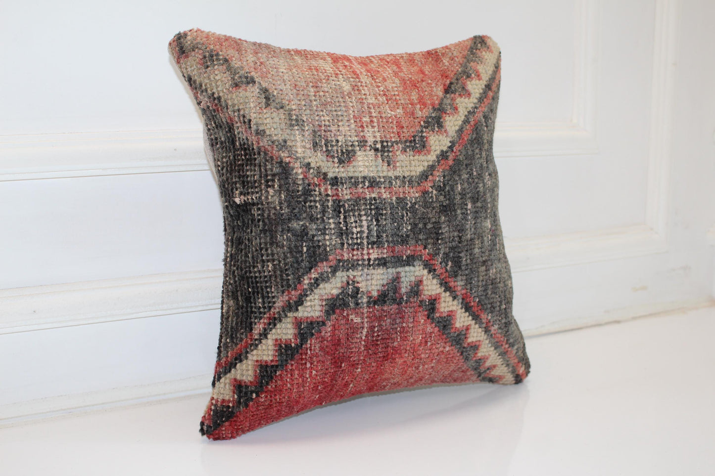 Tribal Geometric Kilim Cushion, Bold Boho Decor, Handmade Anatolian Rug Pillow(16x16 in)