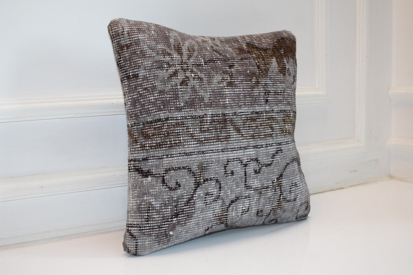 Faded Gray Kilim Cushion, Soft Neutral Boho Decor, Muted Anatolian Rug Pillow(16x16 in)
