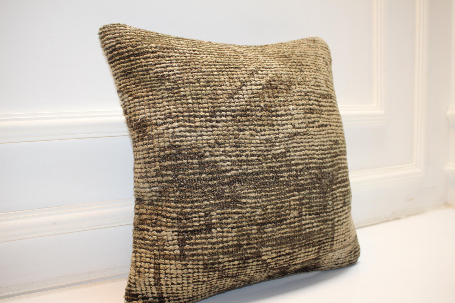 Minimal Wool Cushion, Neutral Earth Tone Kilim Pillow, Handmade Rustic Home Decor(16x16 in)