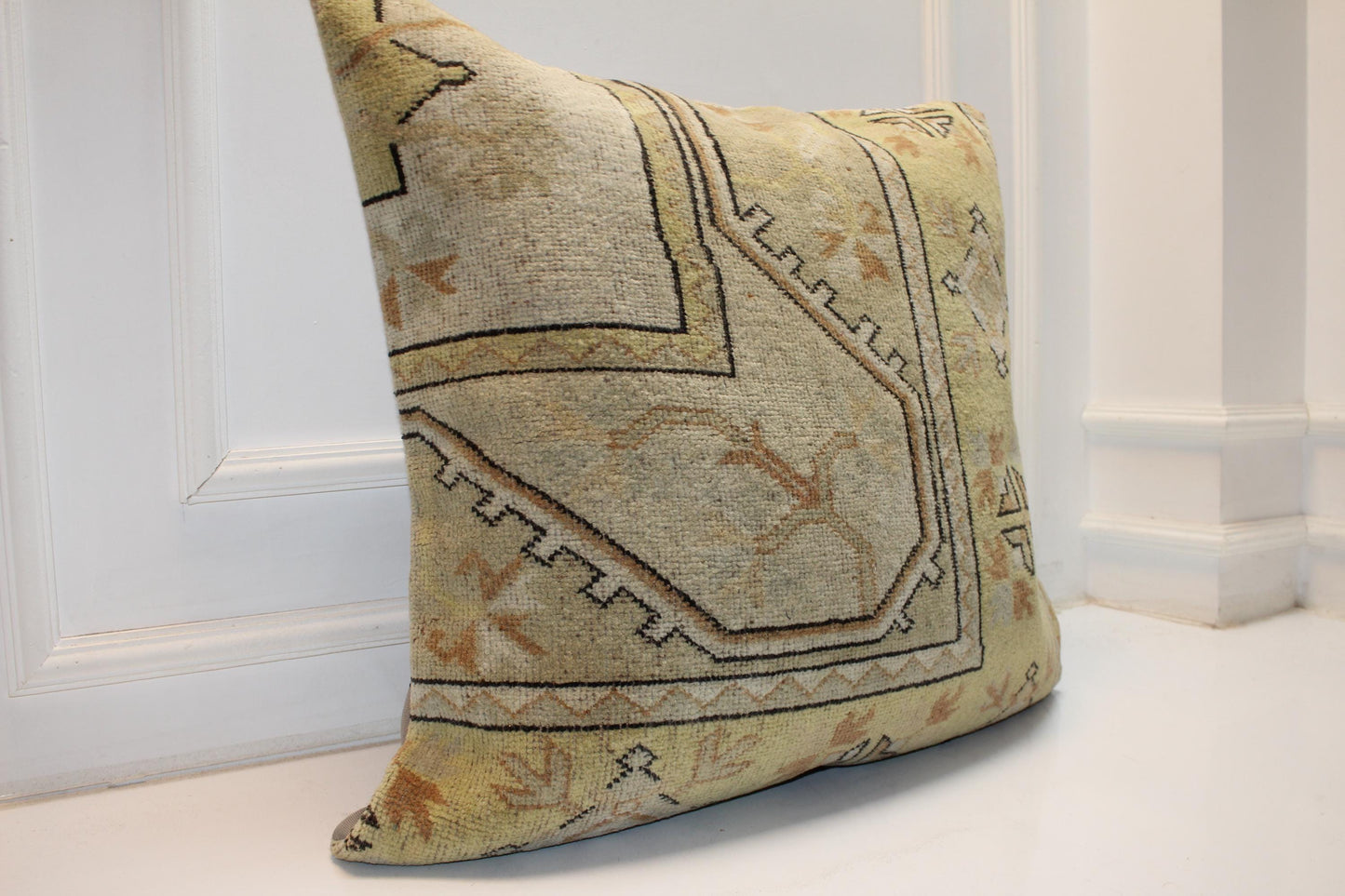 Vintage Turkish Kilim Pillow Cover | Boho Garden Cushion, 27x27 Inch