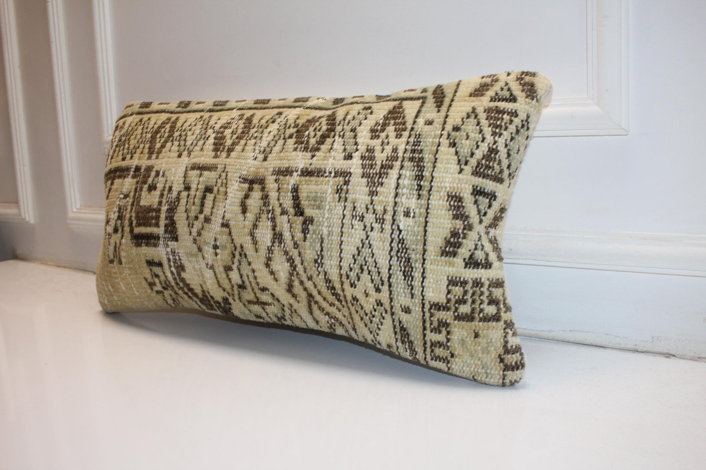 Handmade Kilim Pillow Cover – Upcycled Tribal Rug Lumbar Cushion 12x24