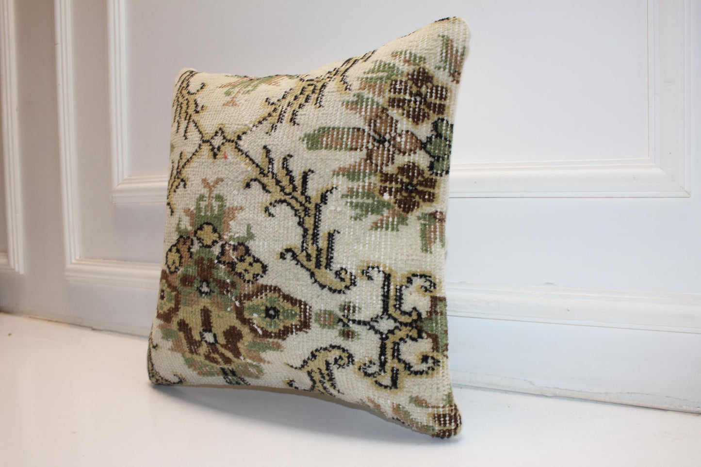 Handmade Kilim Pillow Cover: Antique Cream Olive Medallion Boho Farmhouse Accent Cushion (16x16 in)