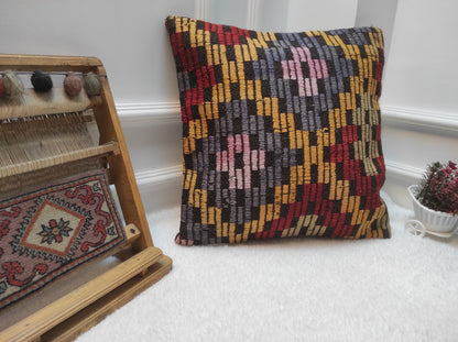 Handwoven Kilim Pillow Cover: Bohemian Rug Pillow (18x18 inch)