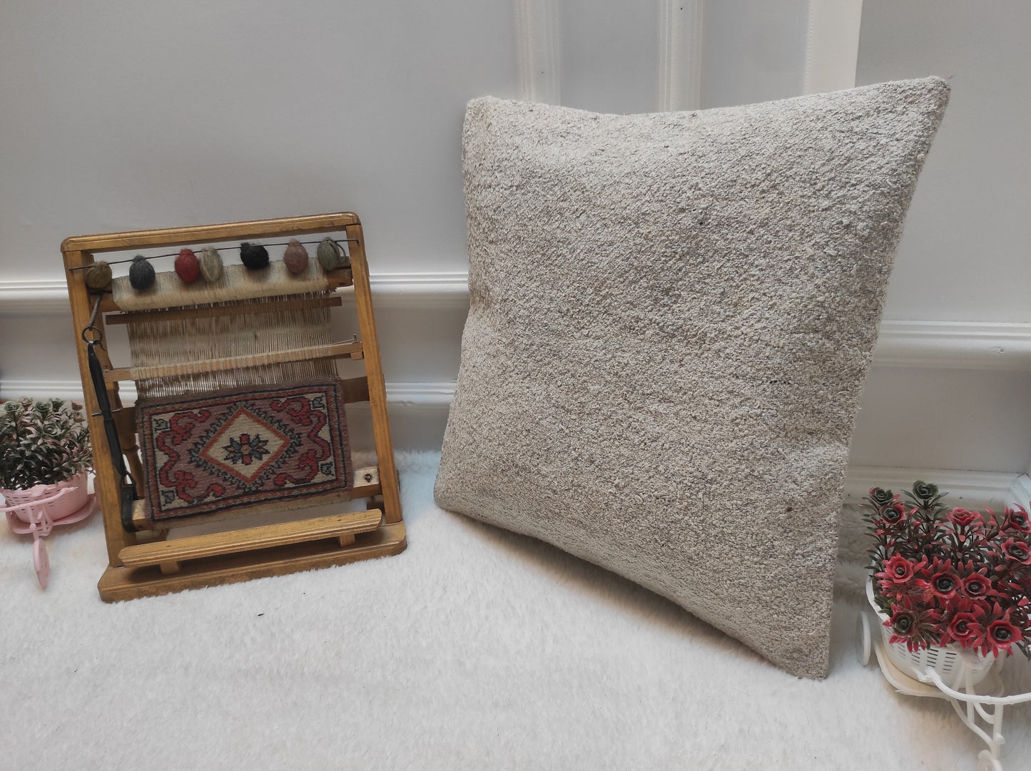 Handmade White Kilim Pillow Cover: Upcycled Turkish Rug, 18x18