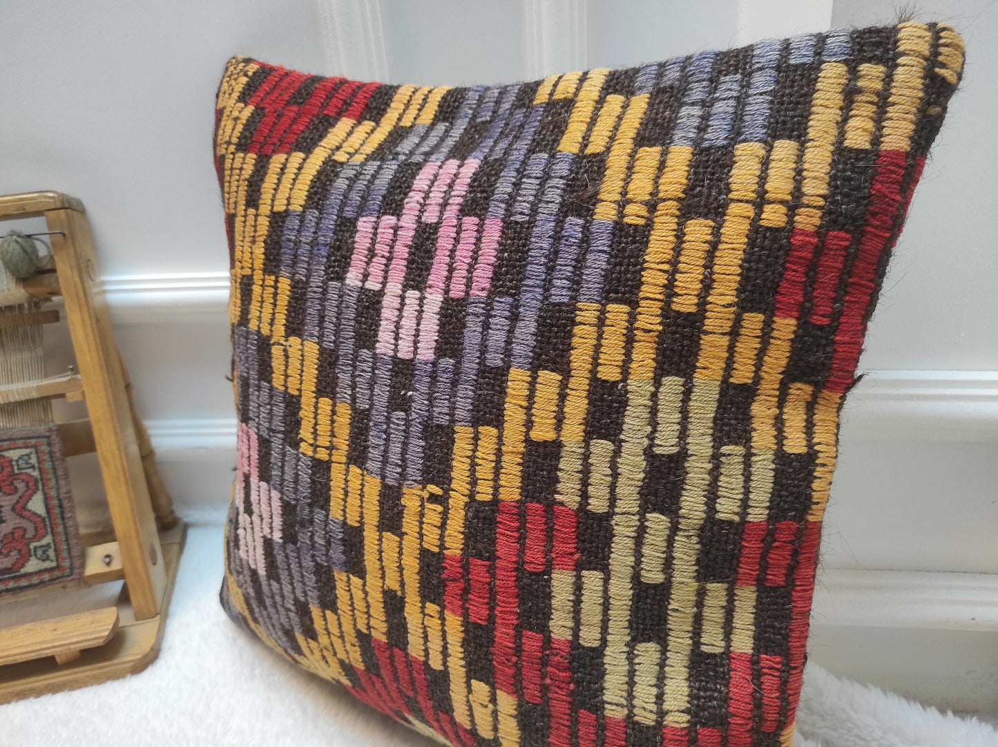 Handwoven Kilim Pillow Cover: Bohemian Rug Pillow (18x18 inch)