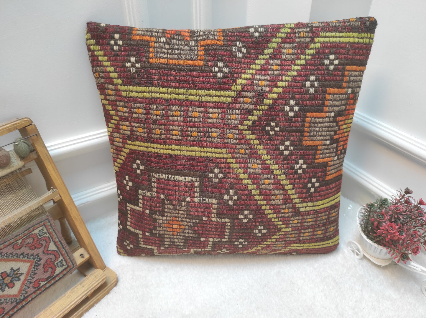 Handmade Kilim Pillow Cover: Upcycled Woven Rug, Bohemian Decor (50x50 cm)