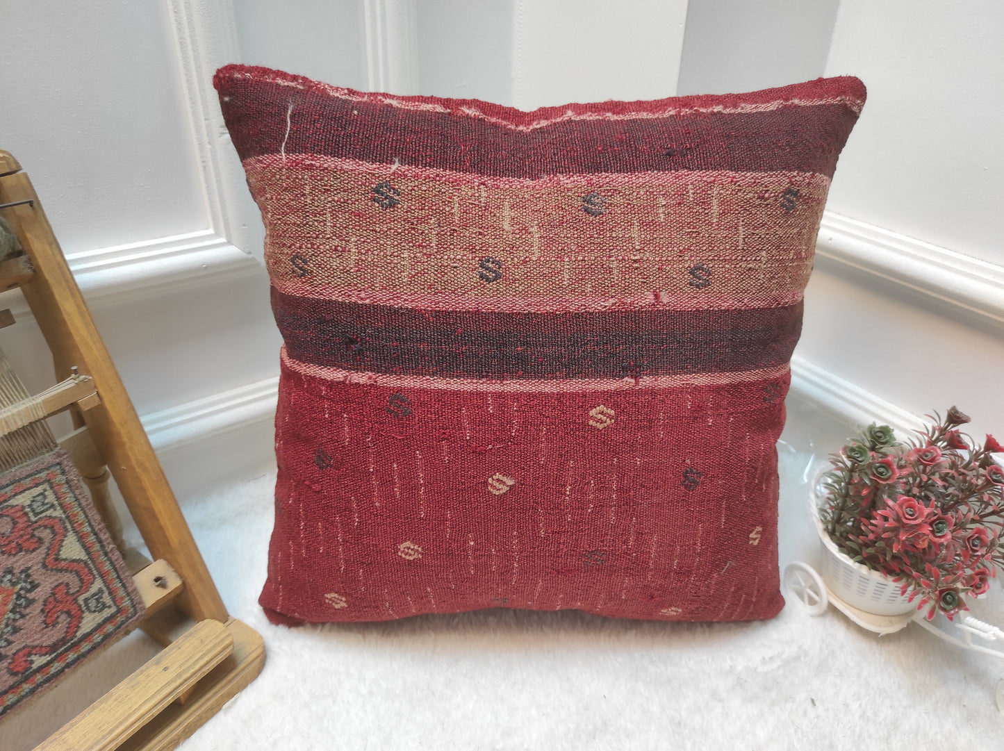 Handmade Kilim Pillow Cover: Upcycled Organic Wool, 16x16