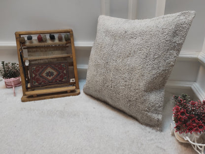 Handmade White Kilim Pillow Cover: Upcycled Wool, Bohemian Decor (18x18 in)