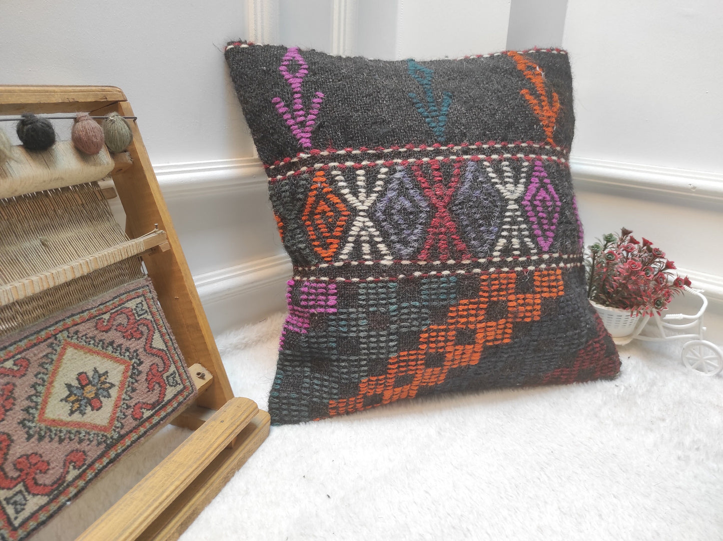 Handmade Kilim Pillow Cover: Upcycled Woven Rug, 18x18 inch