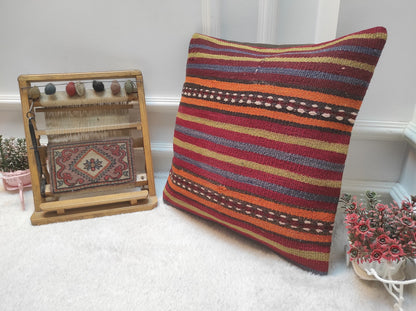 Handmade Kilim Pillow Cover: Upcycled Woven Rug, Bohemian Decor (45x45 cm)