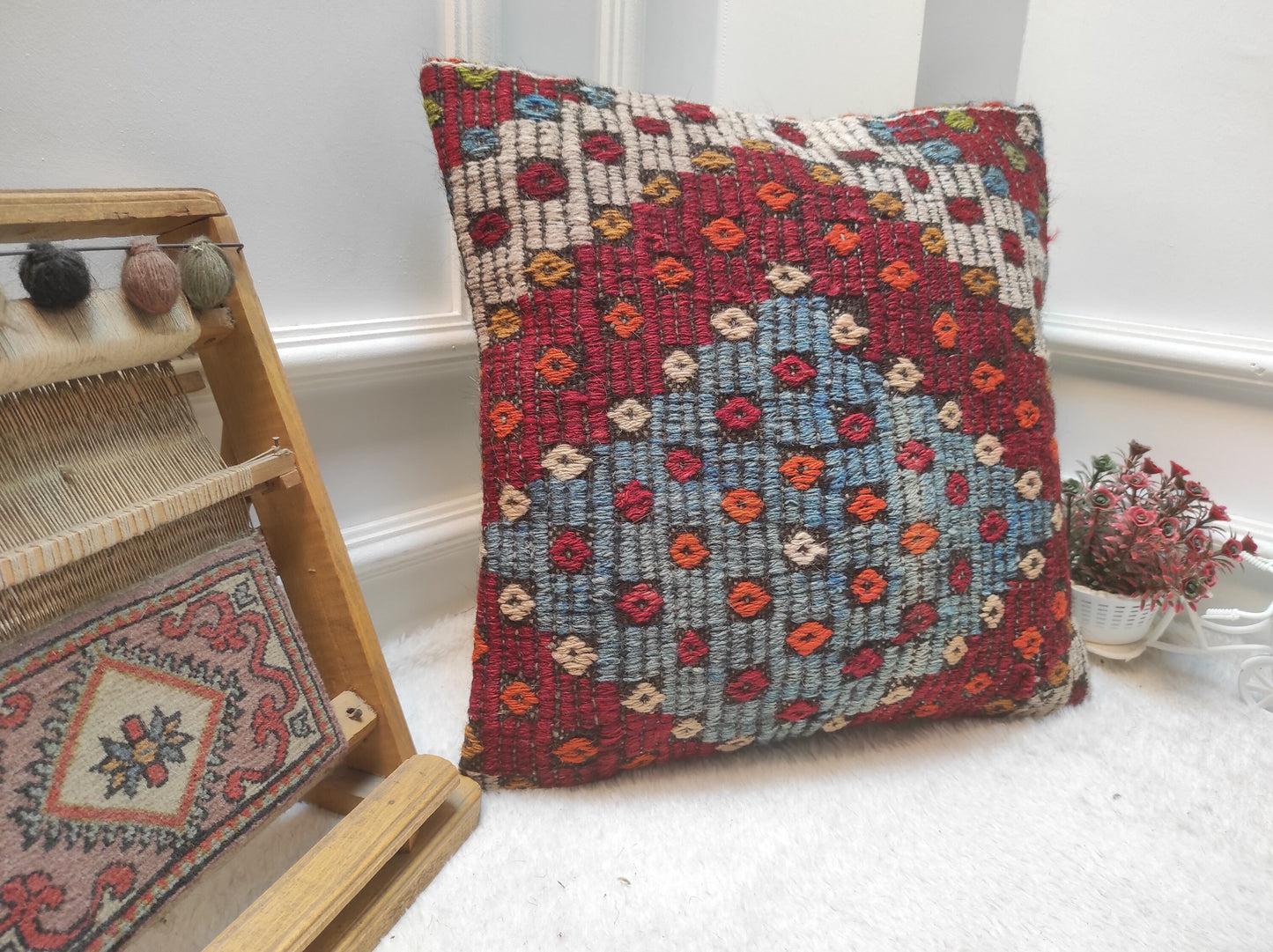 Handmade Kilim Pillow Cover: Upcycled Turkish Woven Rug (18x18 in)