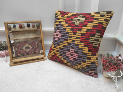 Handwoven Kilim Pillow Cover: Bohemian Rug Pillow (18x18 inc.)
