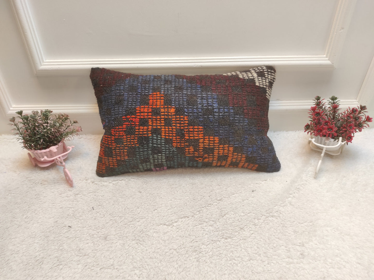 Handwoven Kilim Lumbar Pillow Cover: Bohemian Accent Pillow (30x50cm)