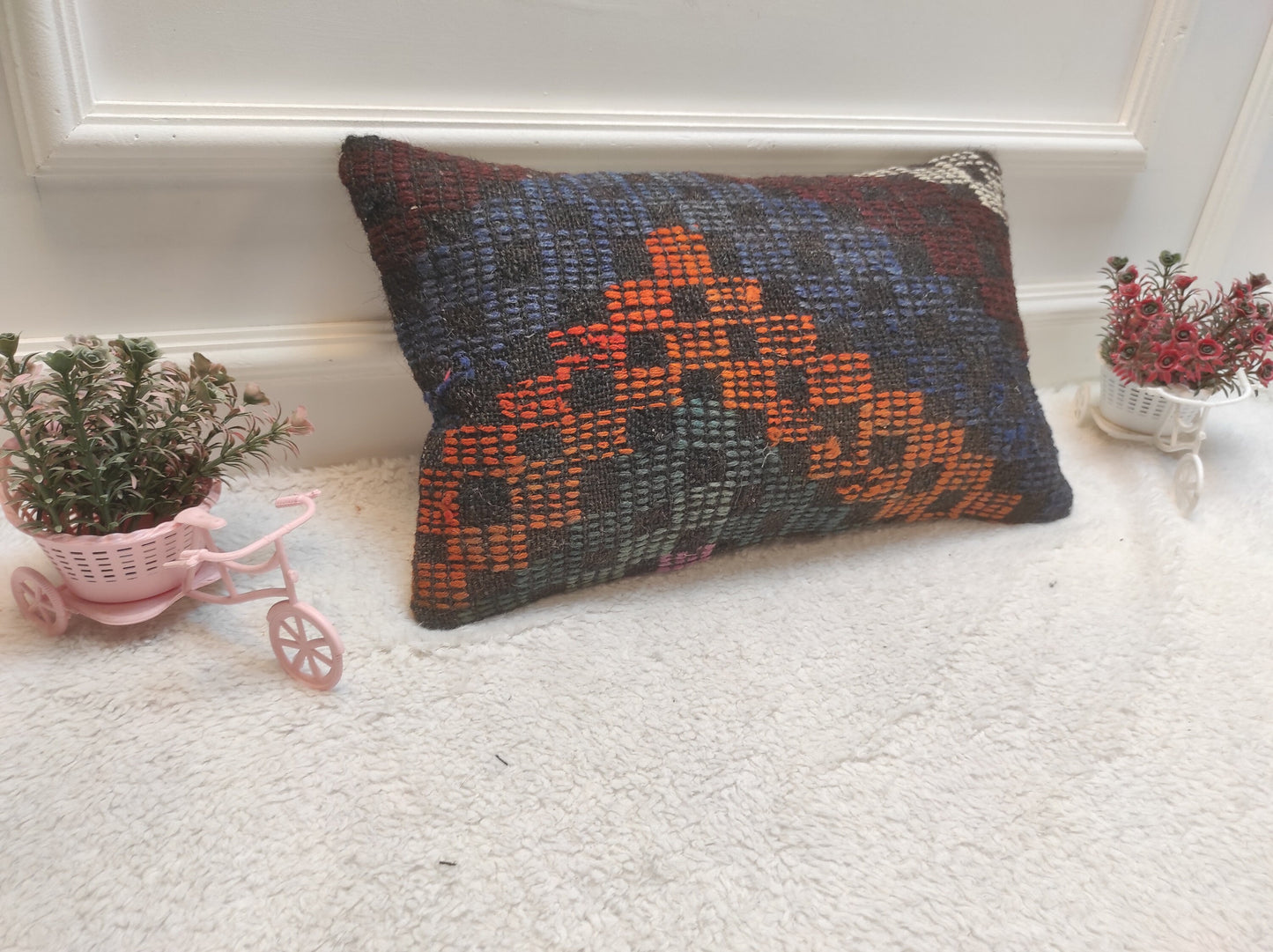 Handwoven Kilim Lumbar Pillow Cover: Bohemian Accent Pillow (30x50cm)