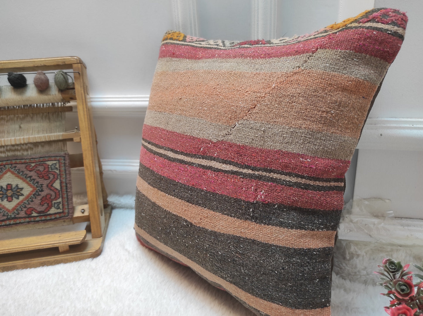 Handmade Kilim Pillow Cover: Upcycled Woven Rug, Bohemian Decor (16x16 cm)