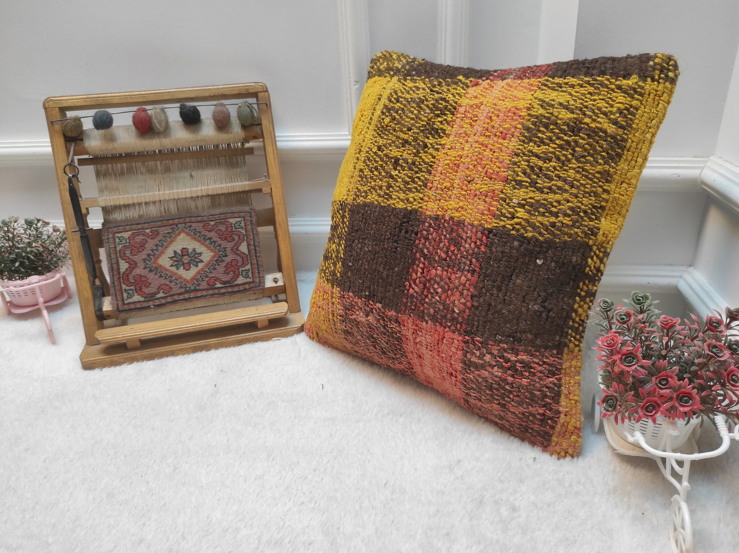 Handmade Kilim Pillow Cover: Upcycled Organic Wool, 16x16 inch